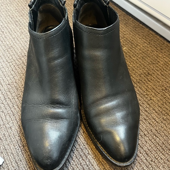 Alexander Wang Kori Ankle Boot with Cut Out Rose Gold Heel - Picture 4 of 5